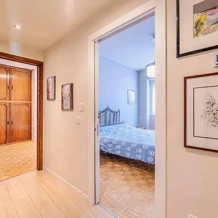 דירה Private Terrace By The Sea, In The Heart Of