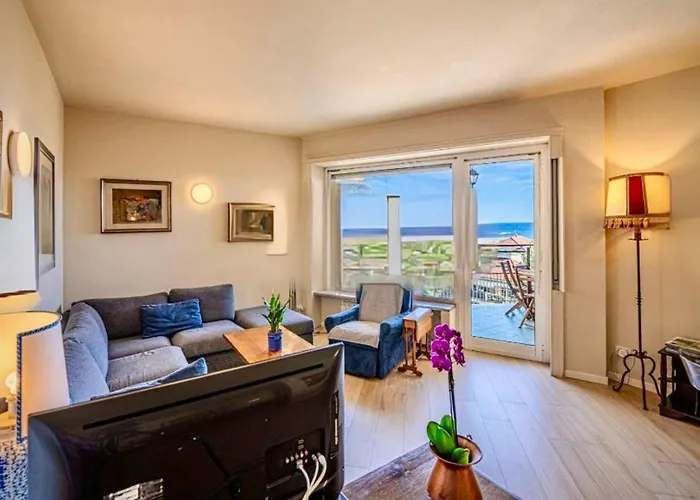 Private Terrace By The Sea, In The Heart Of * Σαν Ρέμο
